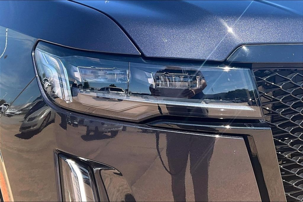 Used 2024 Gray Cadillac Sport Platinum image 31