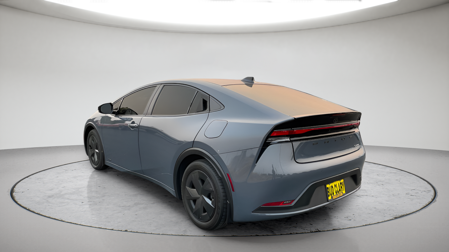 Certified Used 2025 Gray Toyota LE image 5