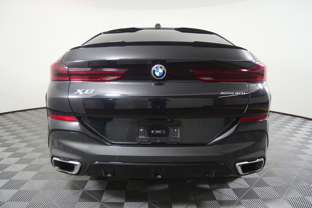 Certified Used 2025 Black Sapphire Metallic BMW xDrive40i image 3
