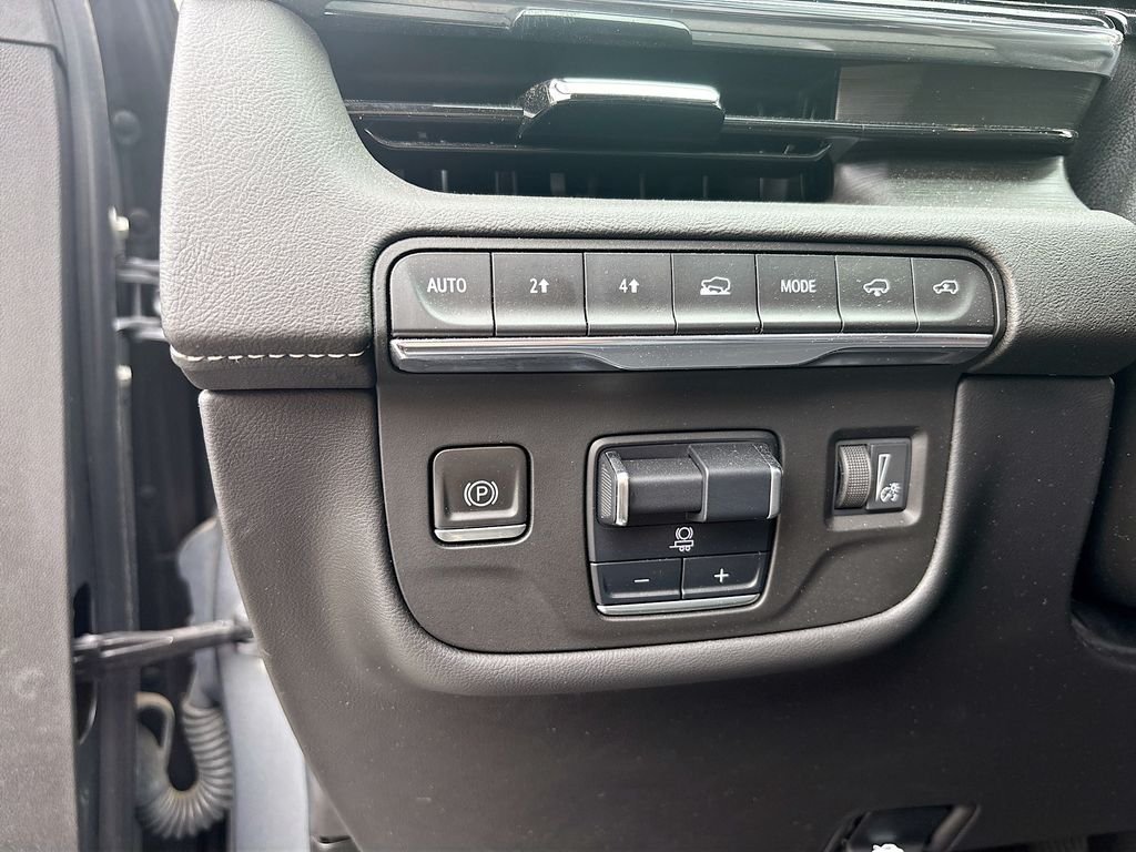 Used 2022 Steel Metallic Cadillac Sport image 49