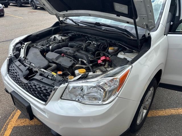 Used 2015 White Subaru 2.5i Premium image 17