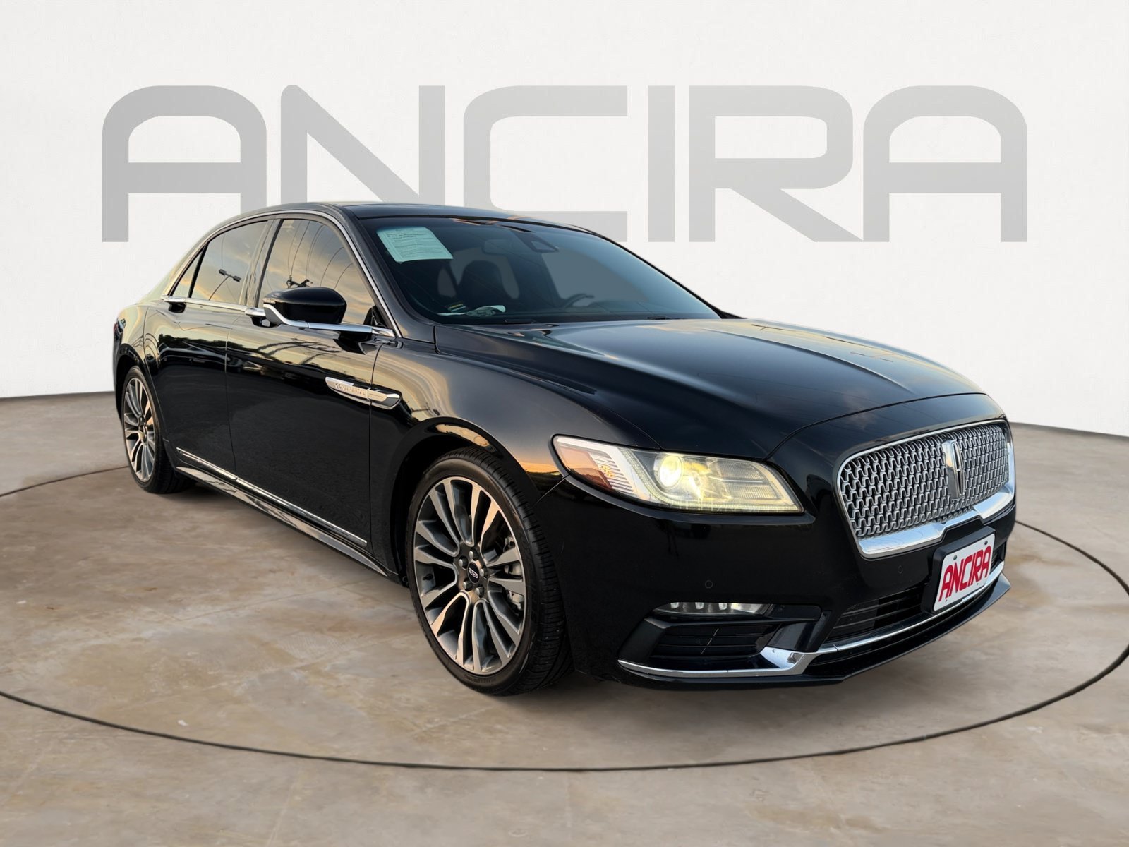 Used 2018 Lincoln Continental Select with VIN 1LN6L9SK5J5617947 for sale in Floresville, TX