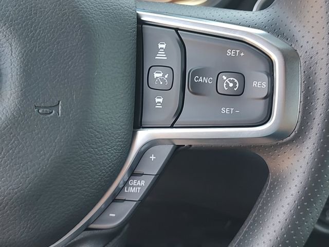 New 2026 Diamond Black Crystal Pearl-Coat Exterior Paint RAM Warlock image 20