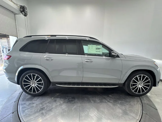 New 2026 MANUFAKTUR Alpine Gray Mercedes-Benz GLS 450 image 16