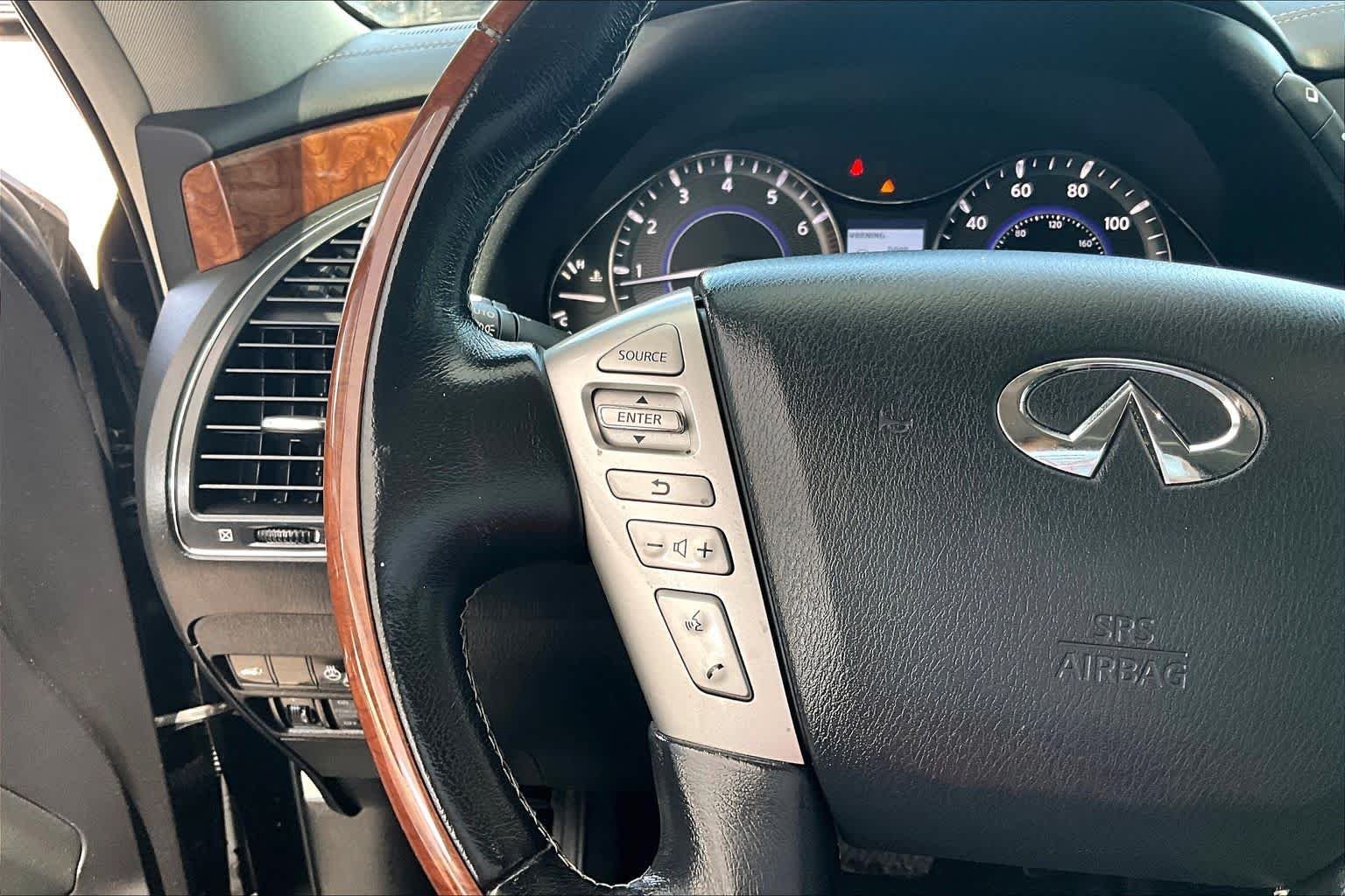 Used 2019 Black Obsidian INFINITI LUXE image 24