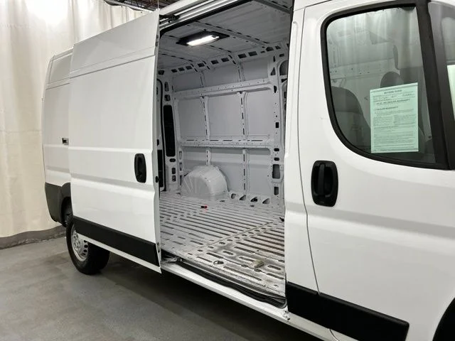 Used 2025 White Ram High Roof image 22