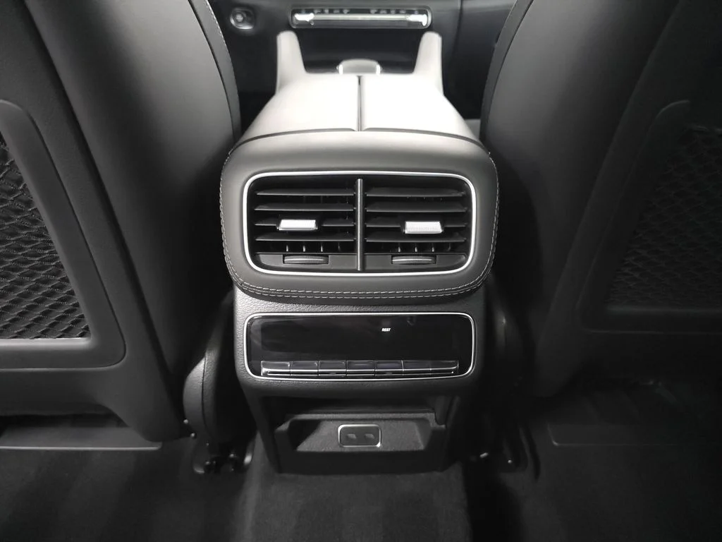 Used 2025 MANUFAKTUR Alpine Gray Mercedes-Benz GLE 63 S AMG® image 30