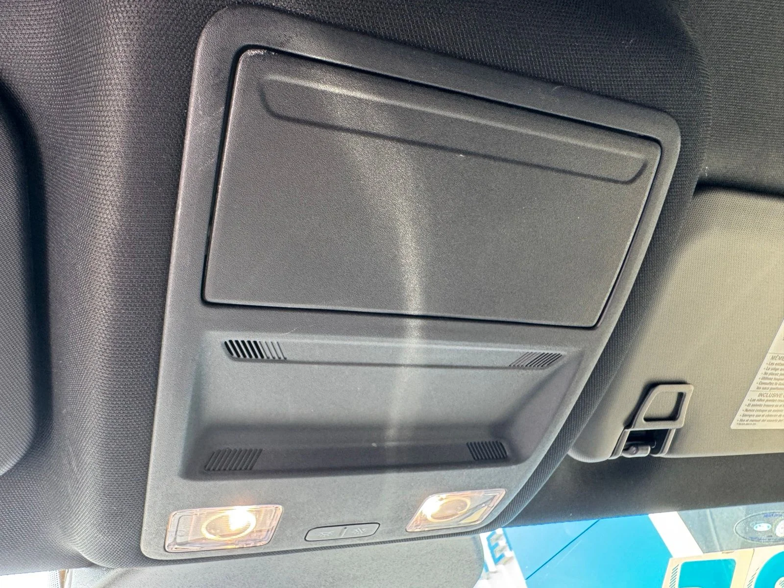 2025 Ford Escape ST-Line Select - Photo 17
