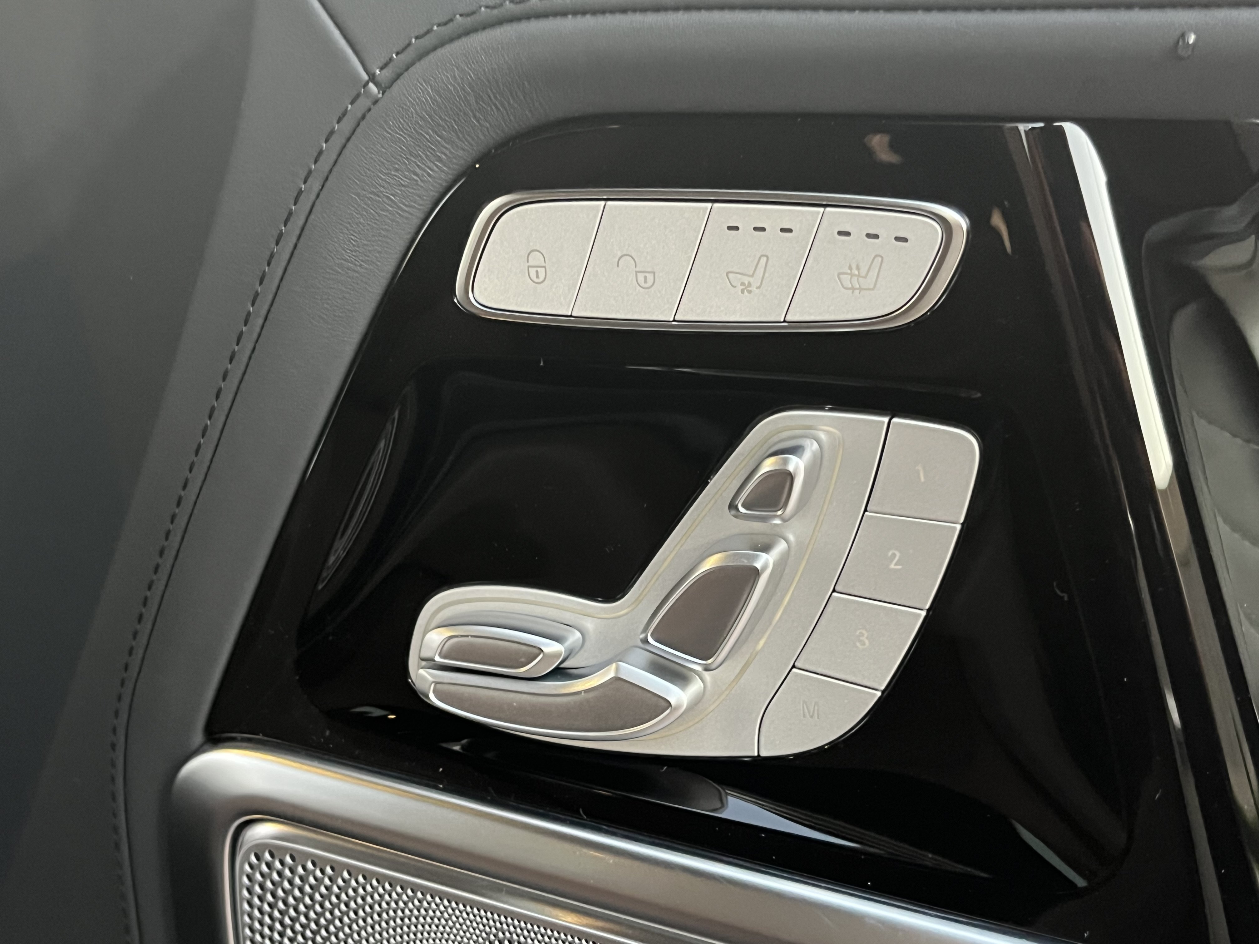 New 2027 MANUFAKTUR Sintered Bronze Magno Mercedes-Benz AMG® G 63 image 23