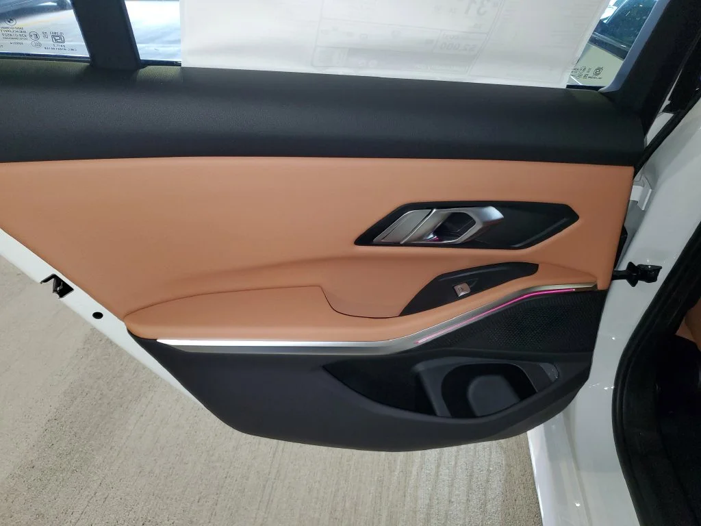 2026 BMW 3 Series 330i - Photo 9