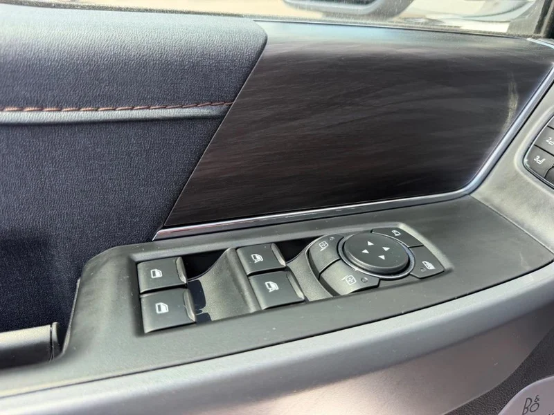 New 2026 Star White Metallic Tri-Coat Ford Lariat® image 19
