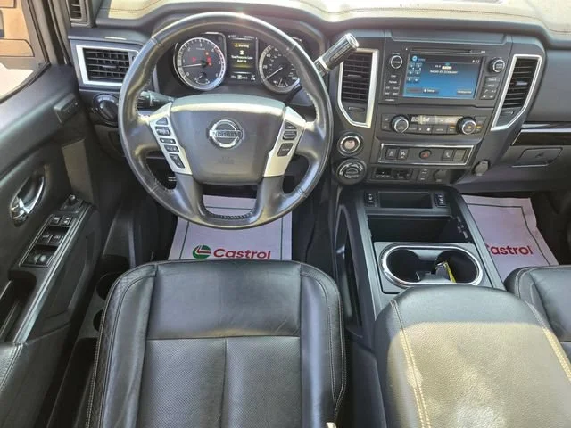 Used 2018 White Nissan SL image 13