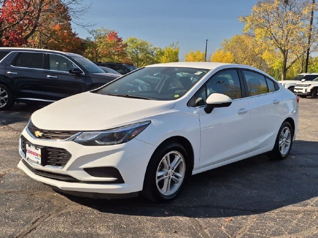 Used 2017 White Chevrolet LT image 3