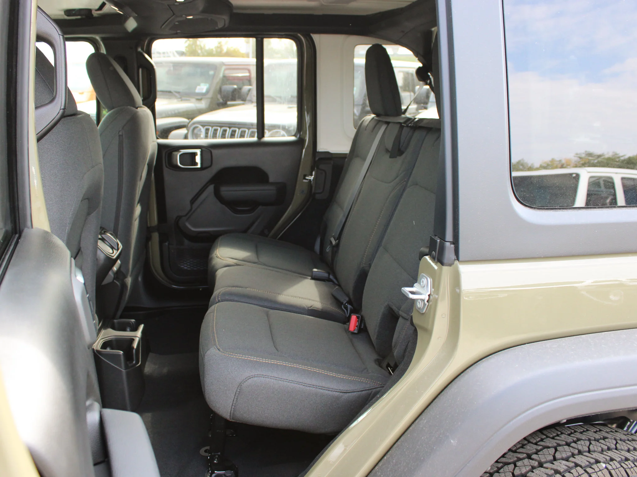 Used 2025 41 Jeep Sport S* 4 Door 4x4, Heated Seats/Wheel, Safety Group, Alpine Audio image 11