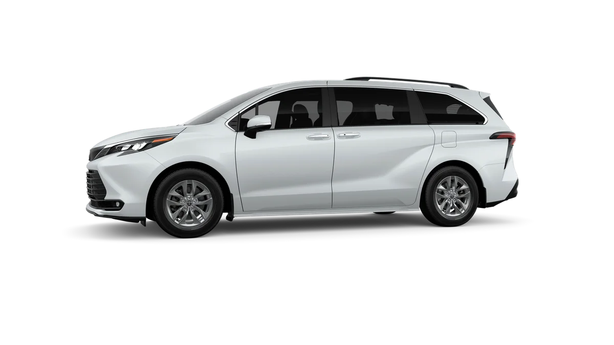 New 2026 Wind Chill Pearl Toyota XLE image 3