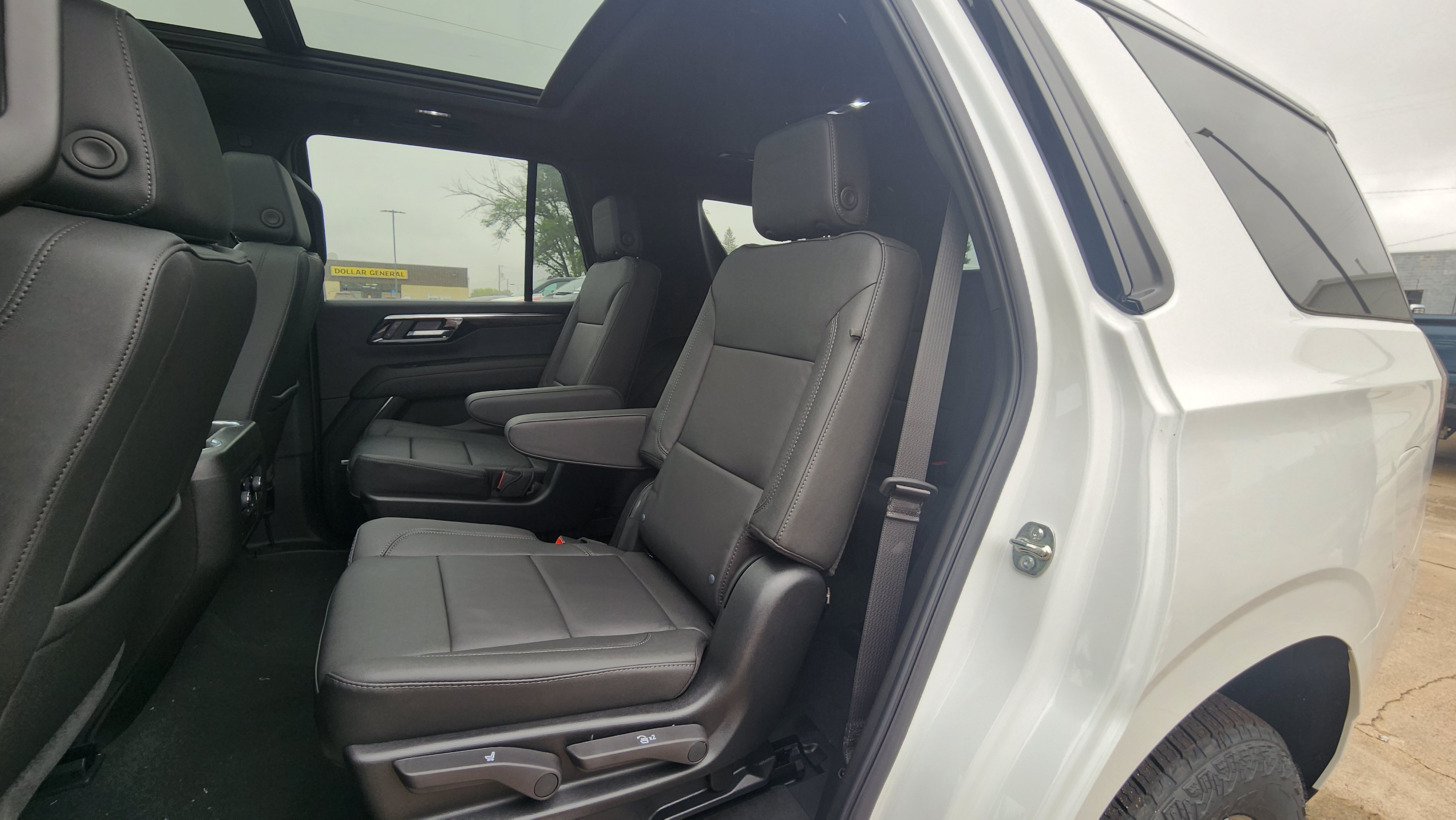 2026 Chevrolet Tahoe Z71 - Photo 24