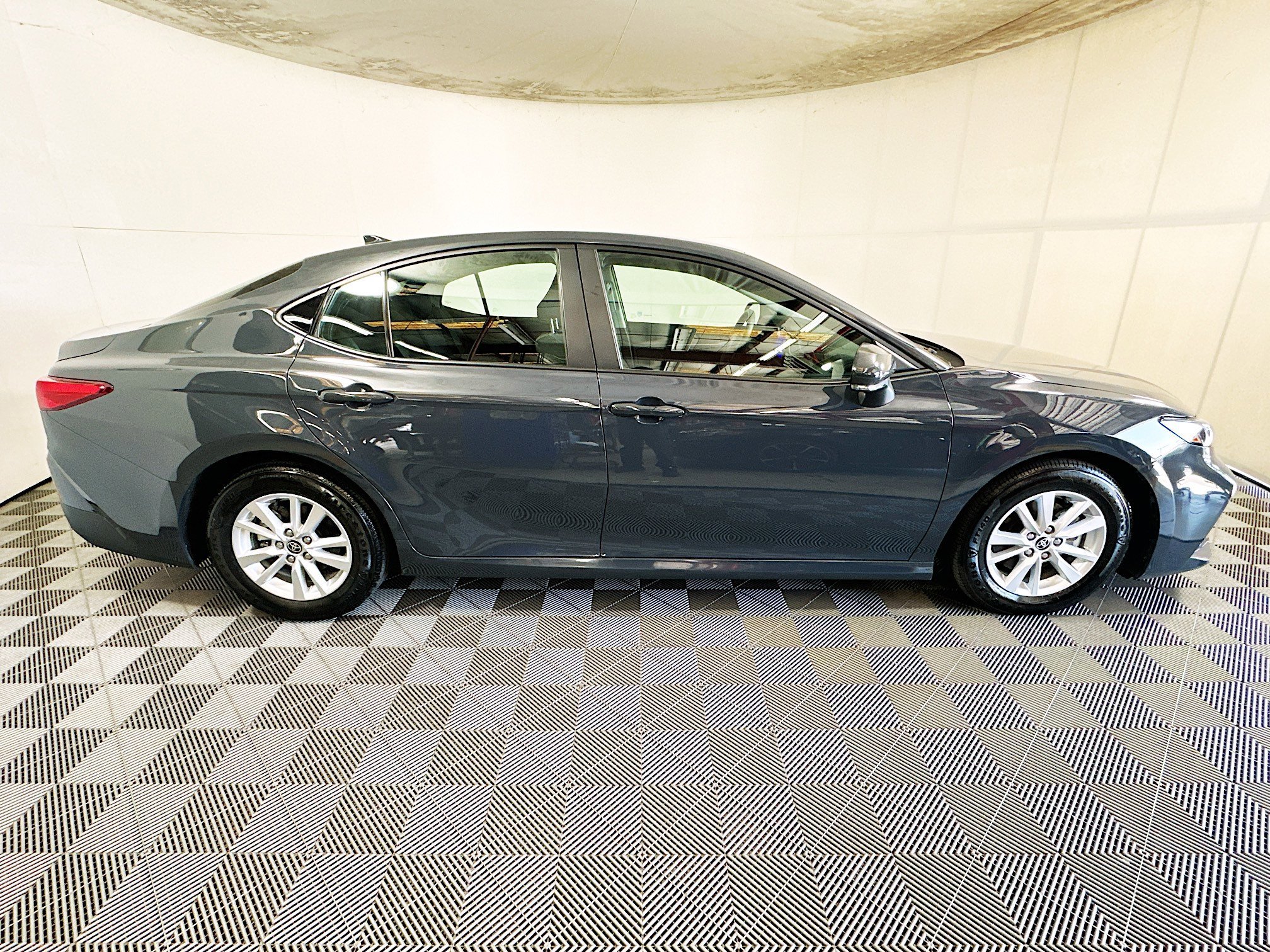 Used 2025 Underground Toyota LE image 2
