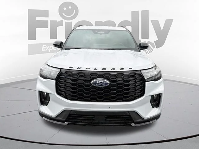 New 2026 Space White Metallic Ford ST-Line image 14