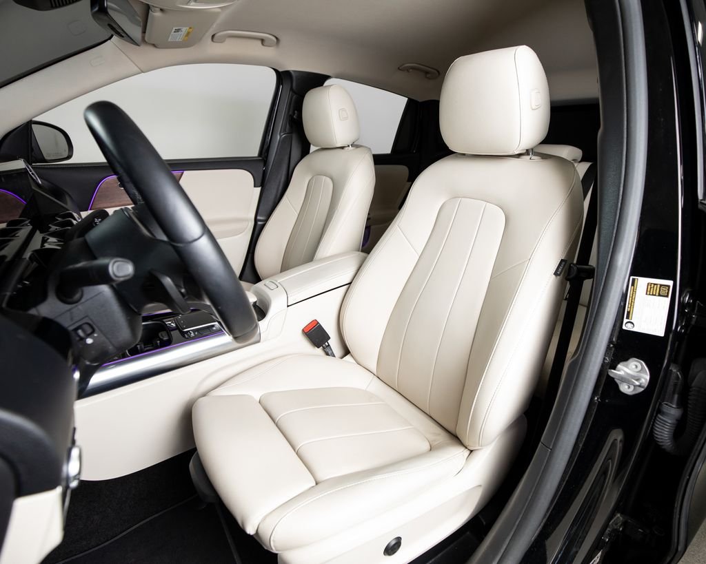 Certified Used 2023 Black Mercedes-Benz GLA 250 image 5