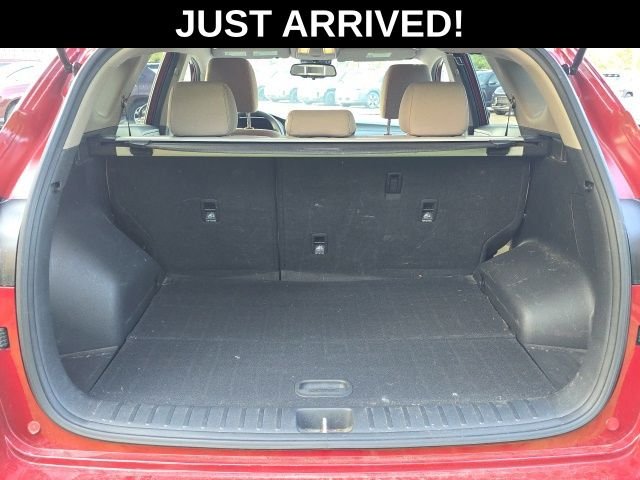 Certified Used 2021 Red Hyundai SEL image 6