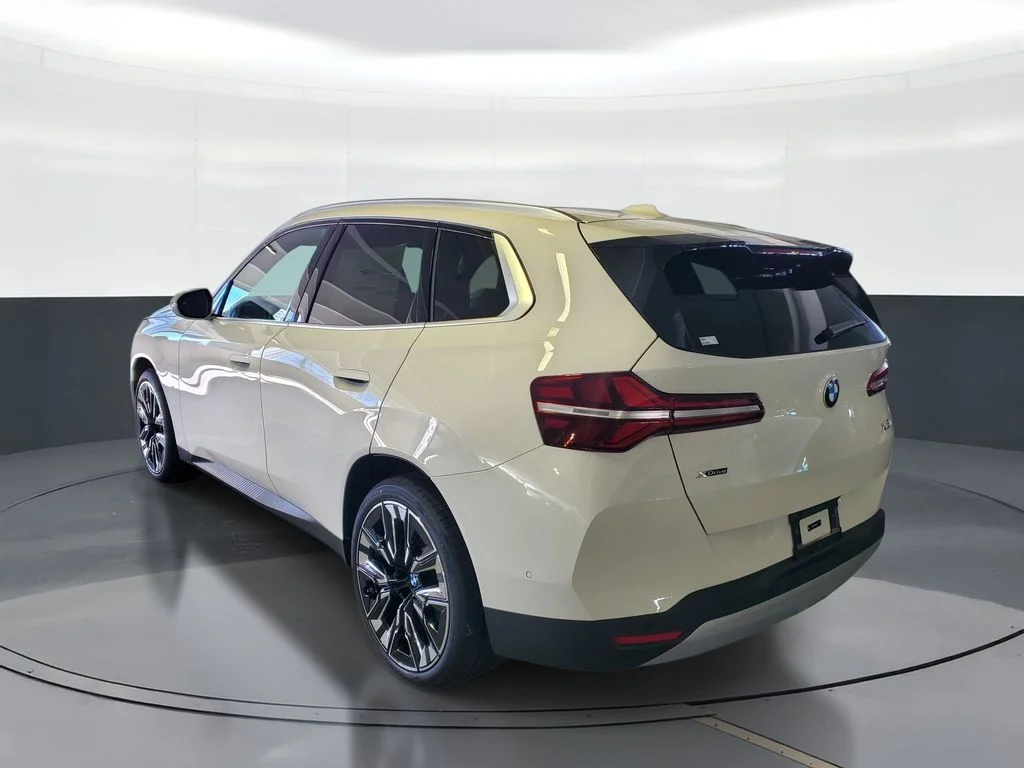 Used 2026 White BMW 30 xDrive image 4