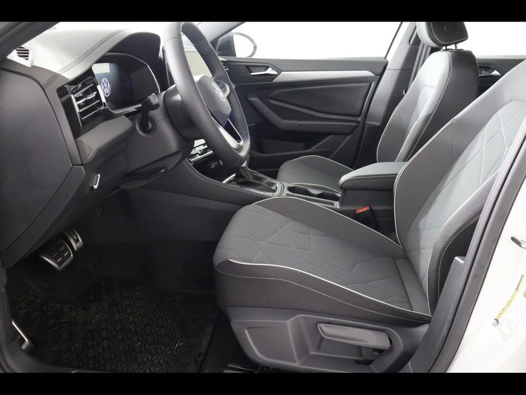 New 2026 White Volkswagen 1.5T Sport image 11