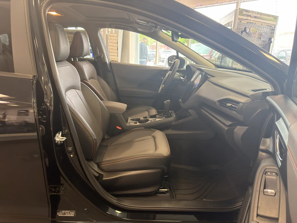New 2026 CRYSTAL BLACK SILICA Subaru Limited Hybrid image 10