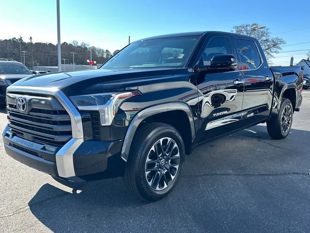 2025 Toyota Tundra Limited - Photo 7