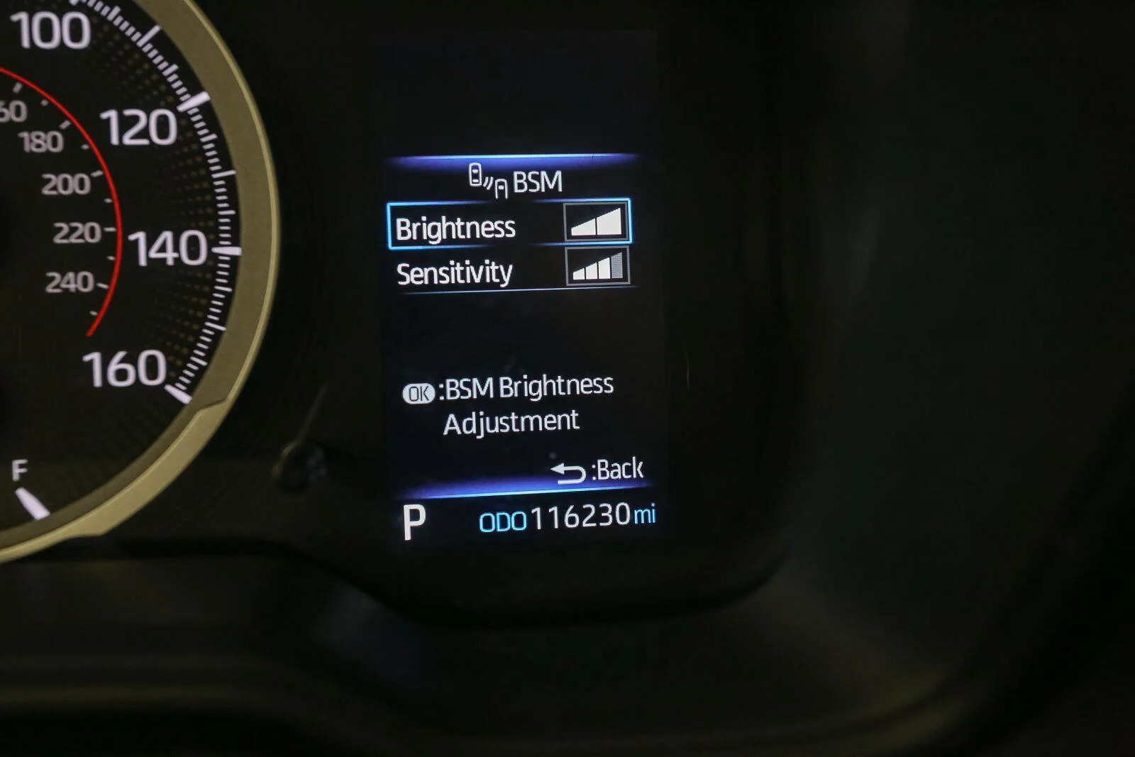 Used 2022 Wind Chill Pearl Toyota LE image 43