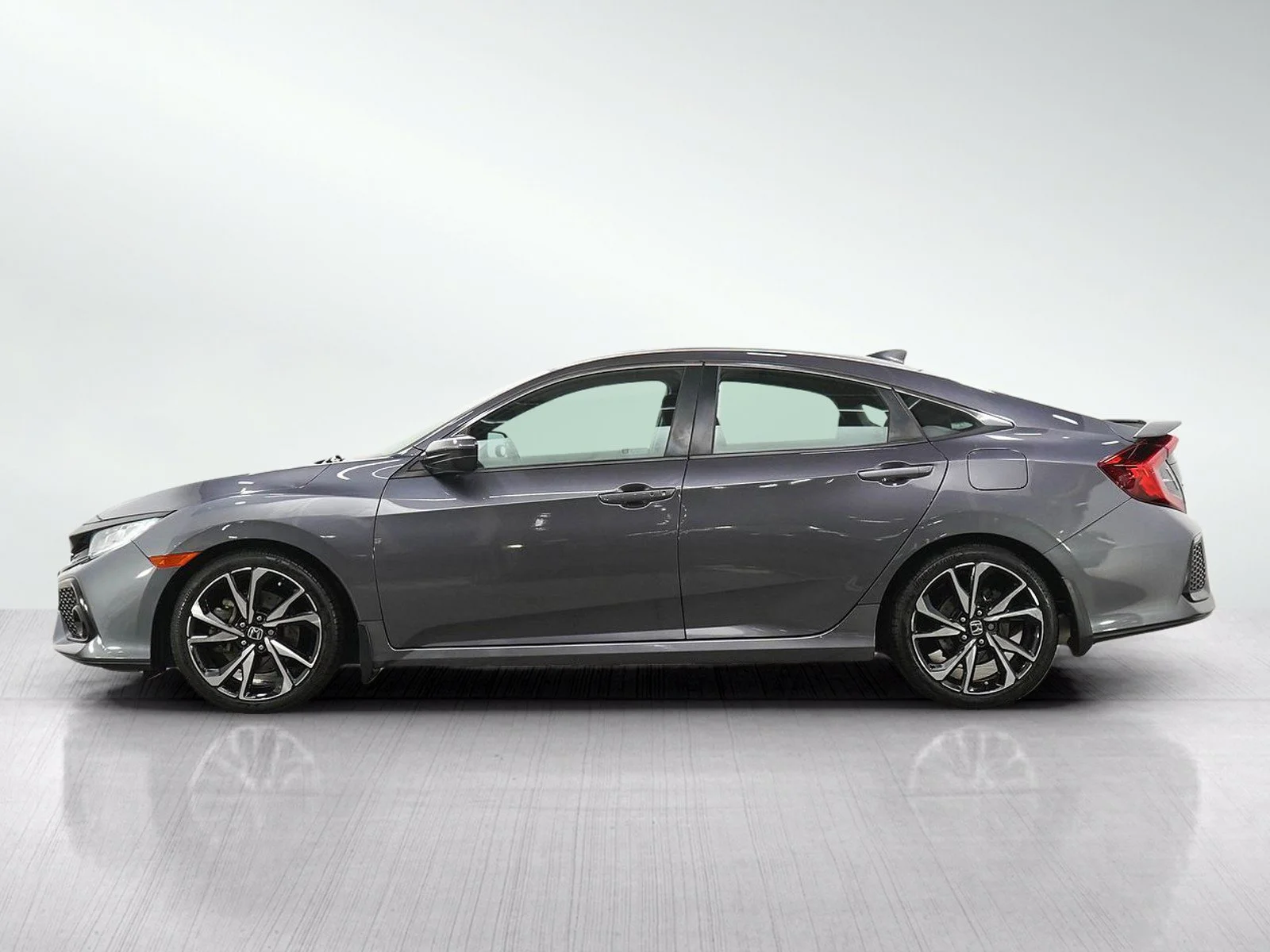 Used 2019 Honda Civic Si with VIN 2HGFC1E58KH701557 for sale in Burnsville, Minnesota
