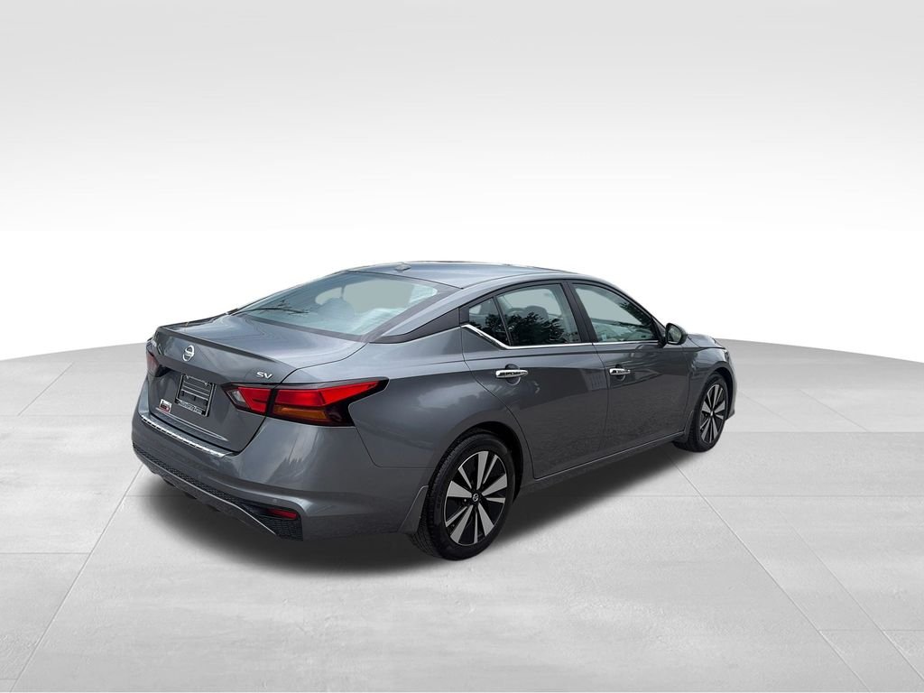 Used 2022 Gray Nissan 2.5 SV image 6