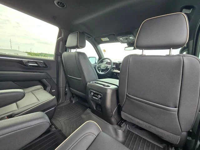 Used 2025 Beige Chevrolet Premier image 18