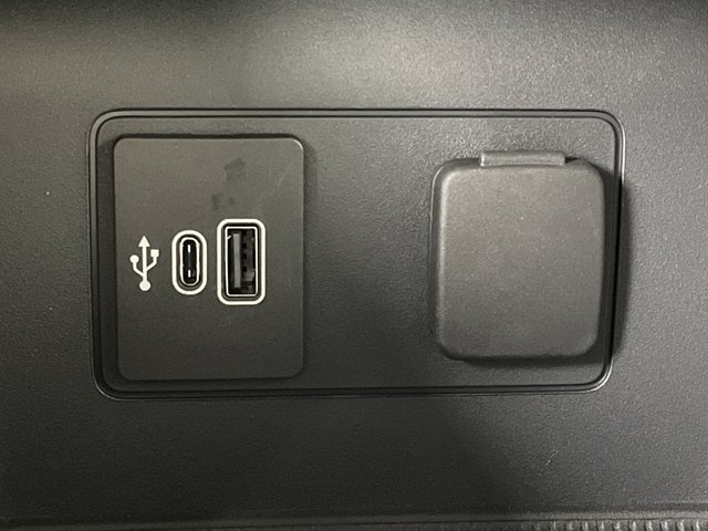 Used 2026 Carbonized Gray Metallic Ford Active with 200A Pkg image 25