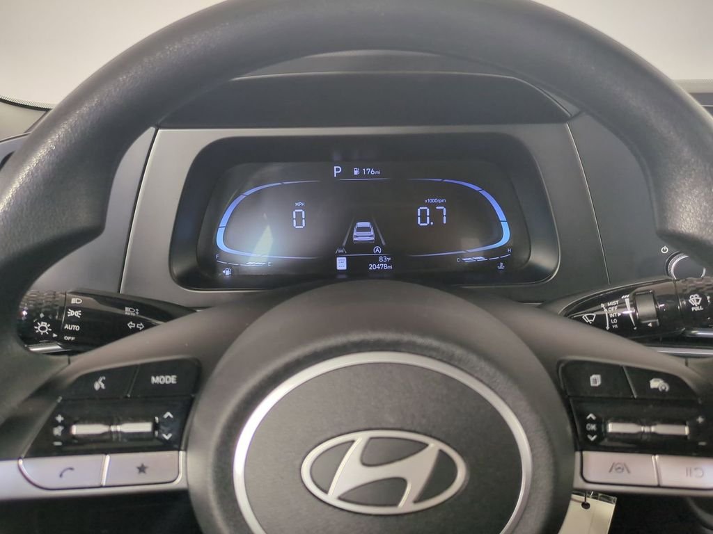 Used 2024 Red Hyundai SE image 31
