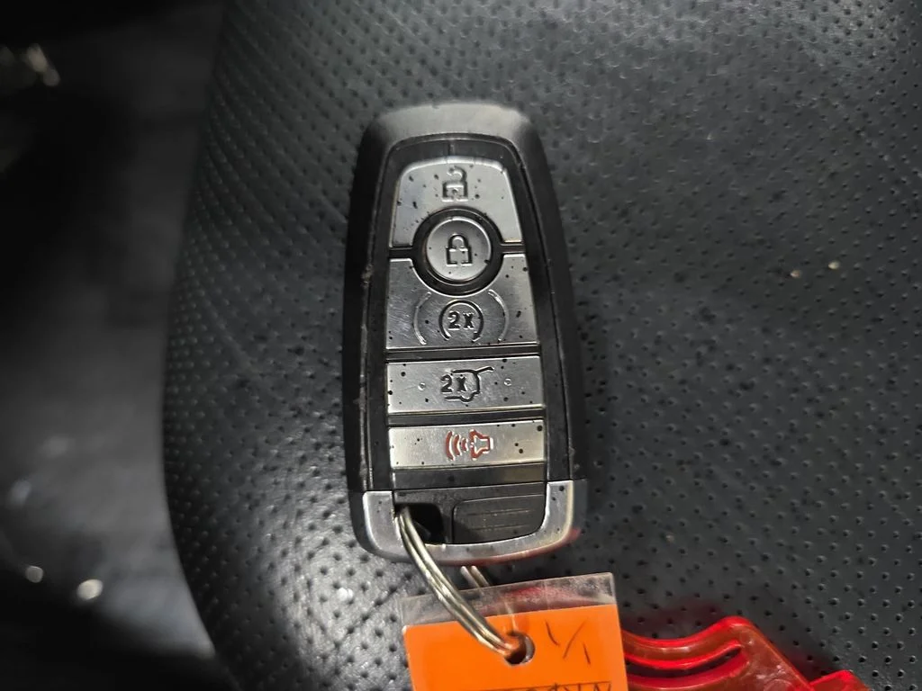 Used 2022 Silver Ford Outer Banks image 34
