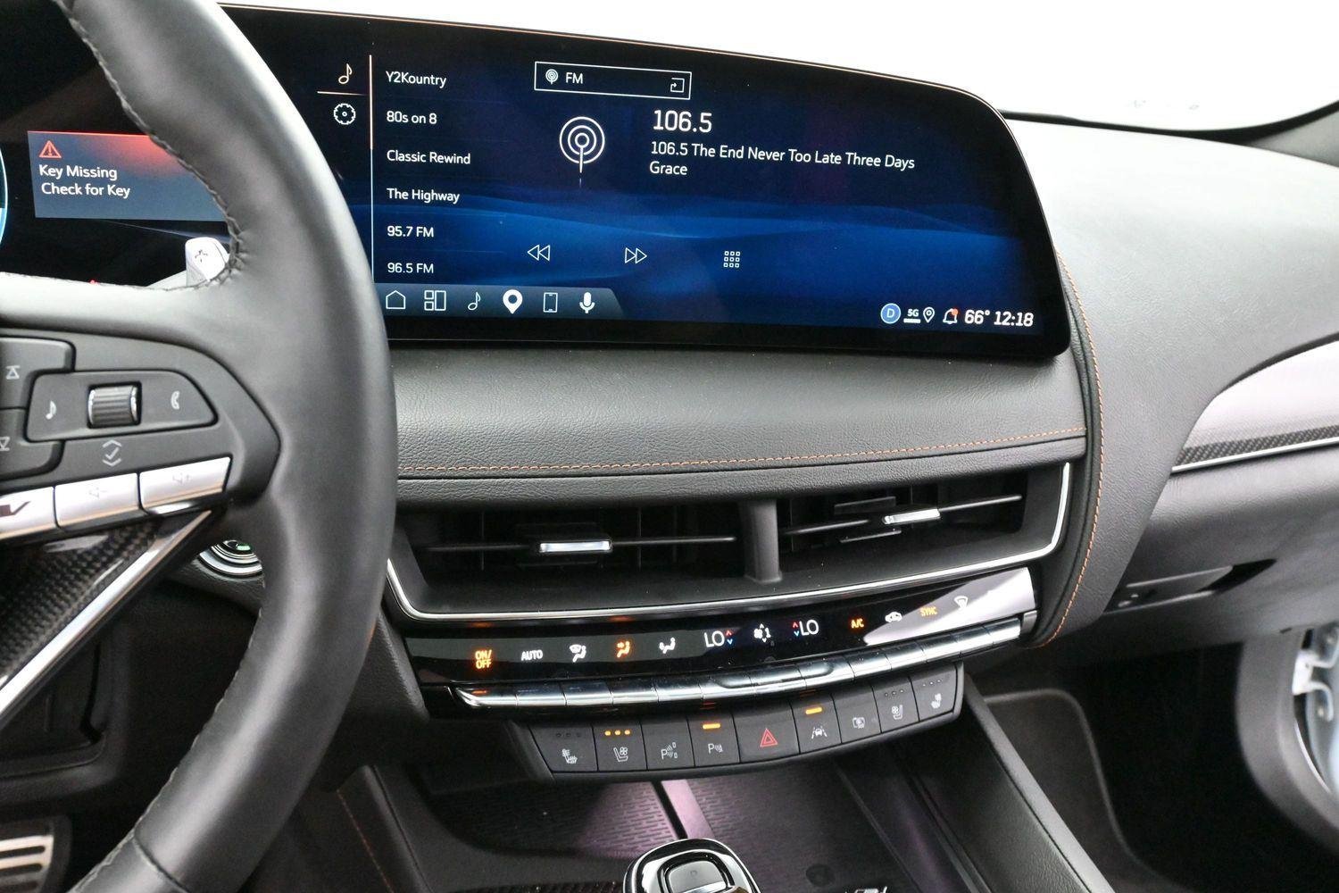 Used 2025 Summit White Cadillac V-Series image 20