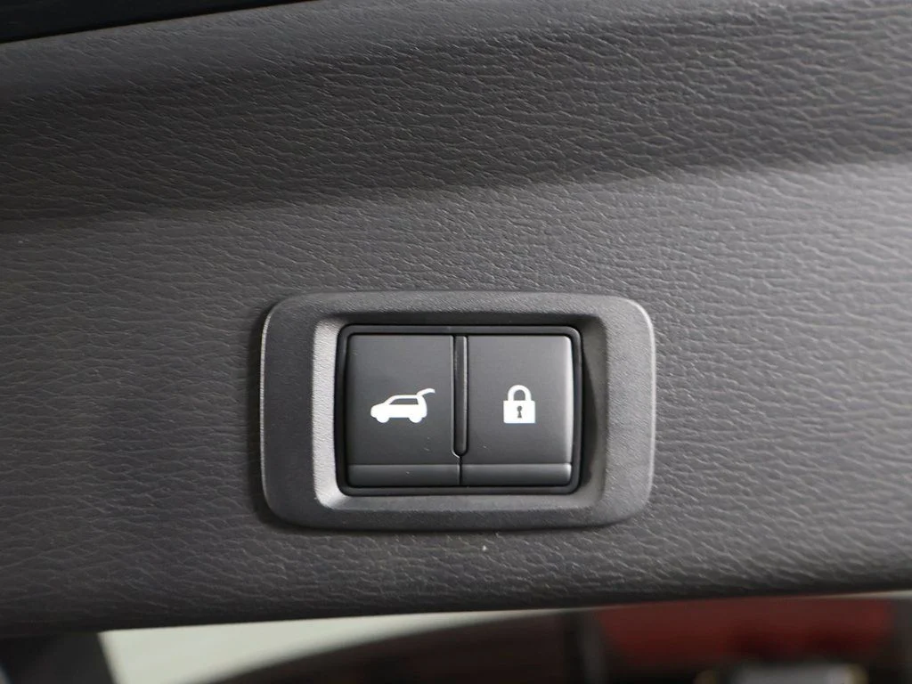 2025 Mitsubishi Outlander SEL - Photo 25