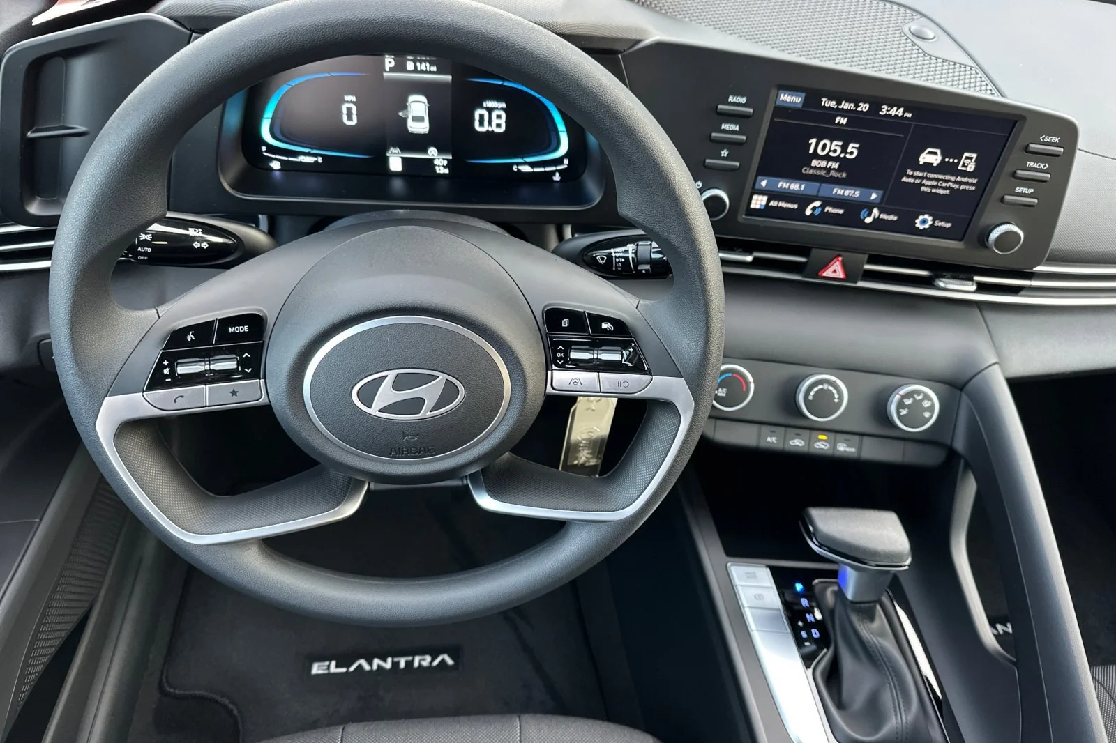 Used 2026 White Hyundai SE image 13