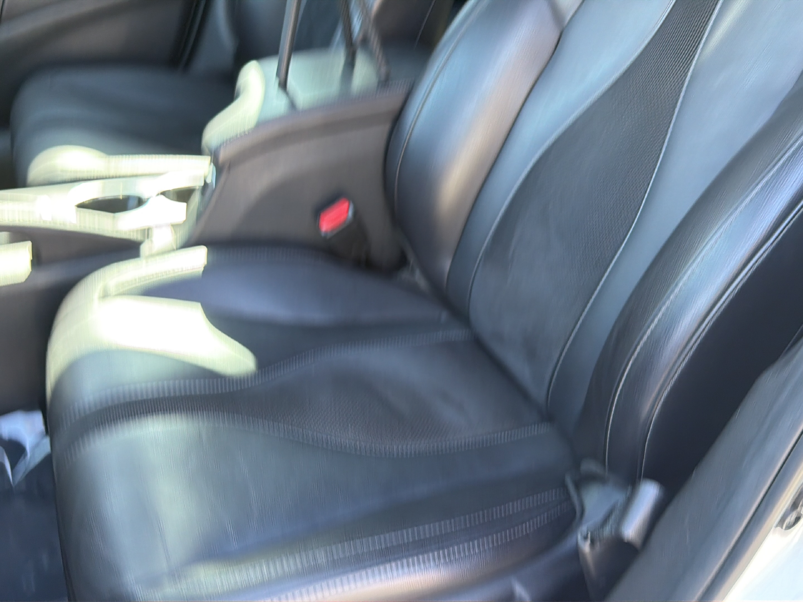 Used 2020 Platinum White Pearl Acura Premium and A-SPEC Packages image 35