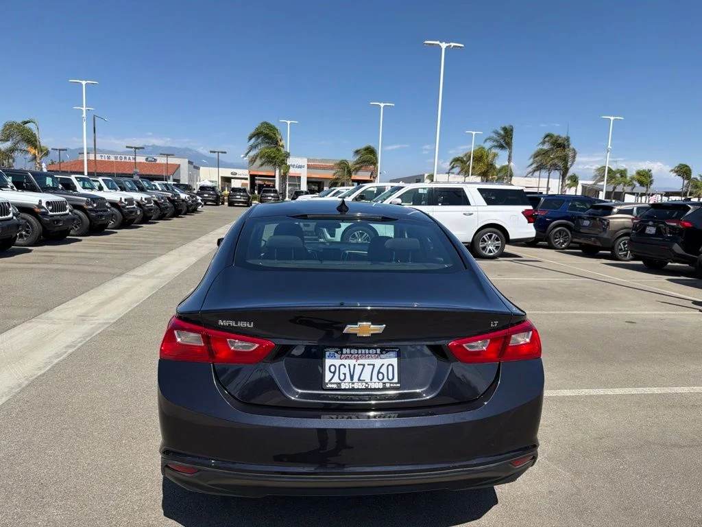 Used 2023 Gray Chevrolet LT image 7