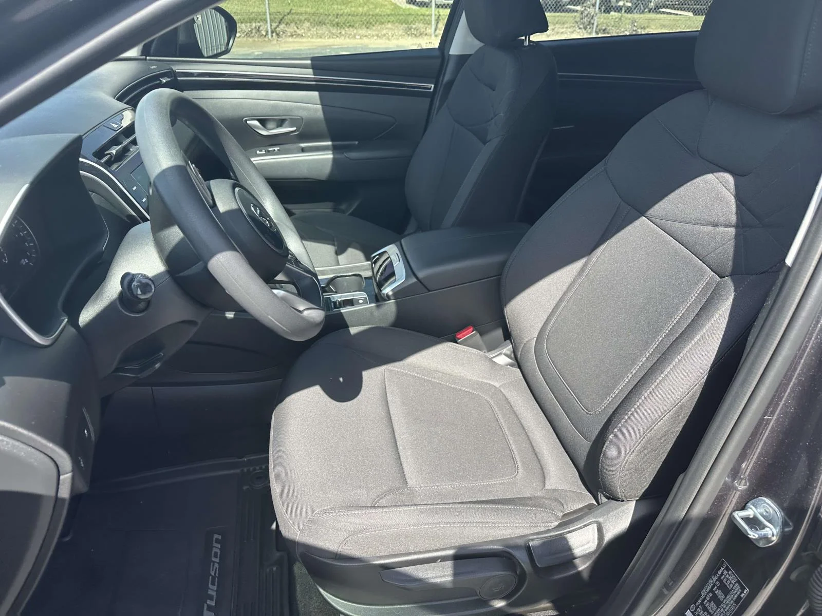Used 2024 Hampton Gray Hyundai SE image 17