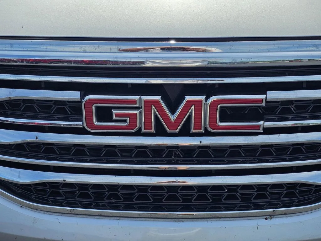 Used 2019 QUICKSILVER METALLIC GMC SLE image 3
