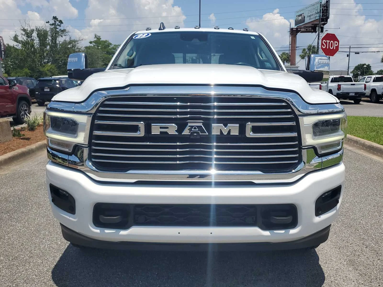 Used 2023  Ram Laramie image 9