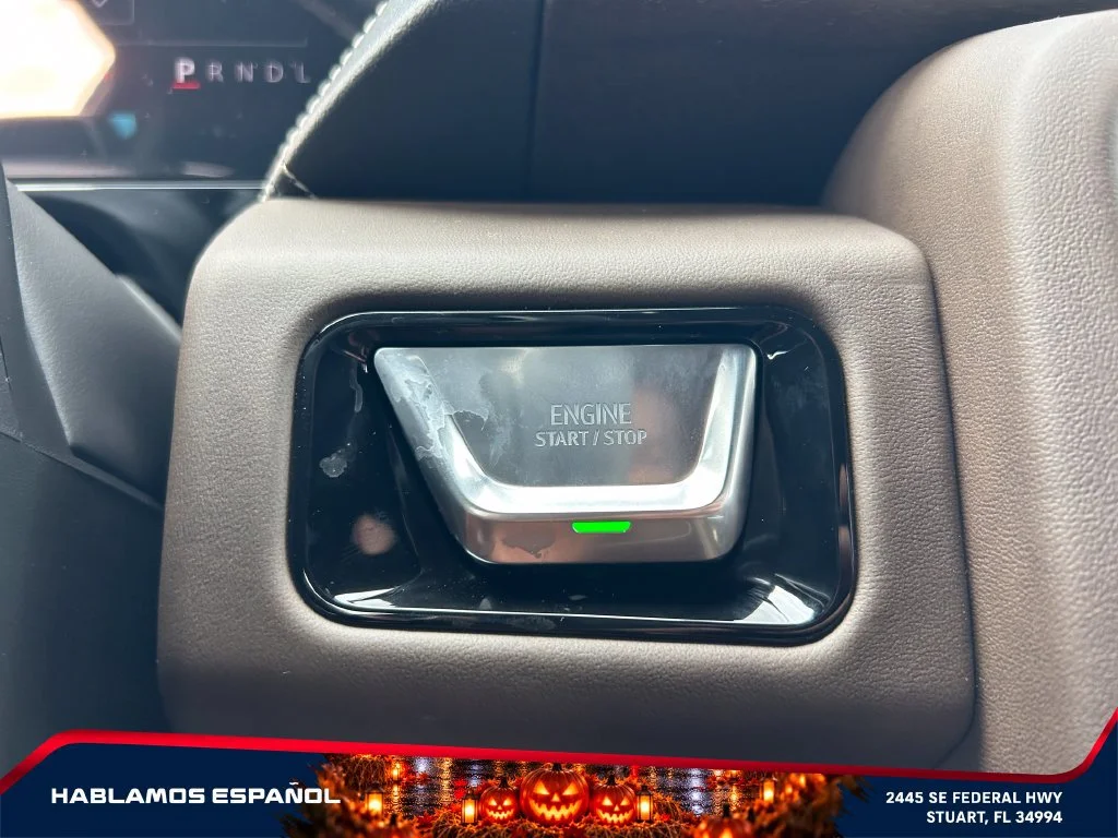 New 2027 Glacier White Tricoat GMC Denali Ultimate image 29