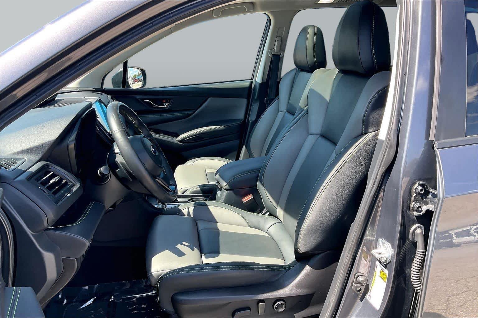 Used 2023 Magnetite Gray Metallic Subaru Onyx Edition Limited image 9