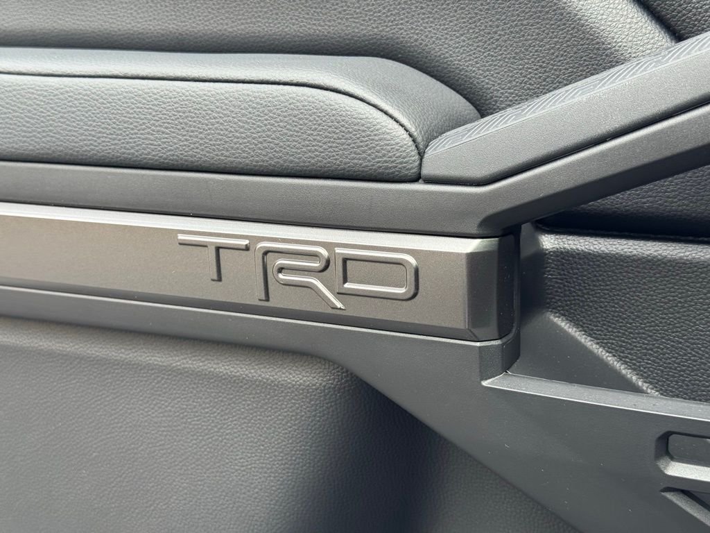 2025 Toyota Tacoma TRD Off Road - Photo 18