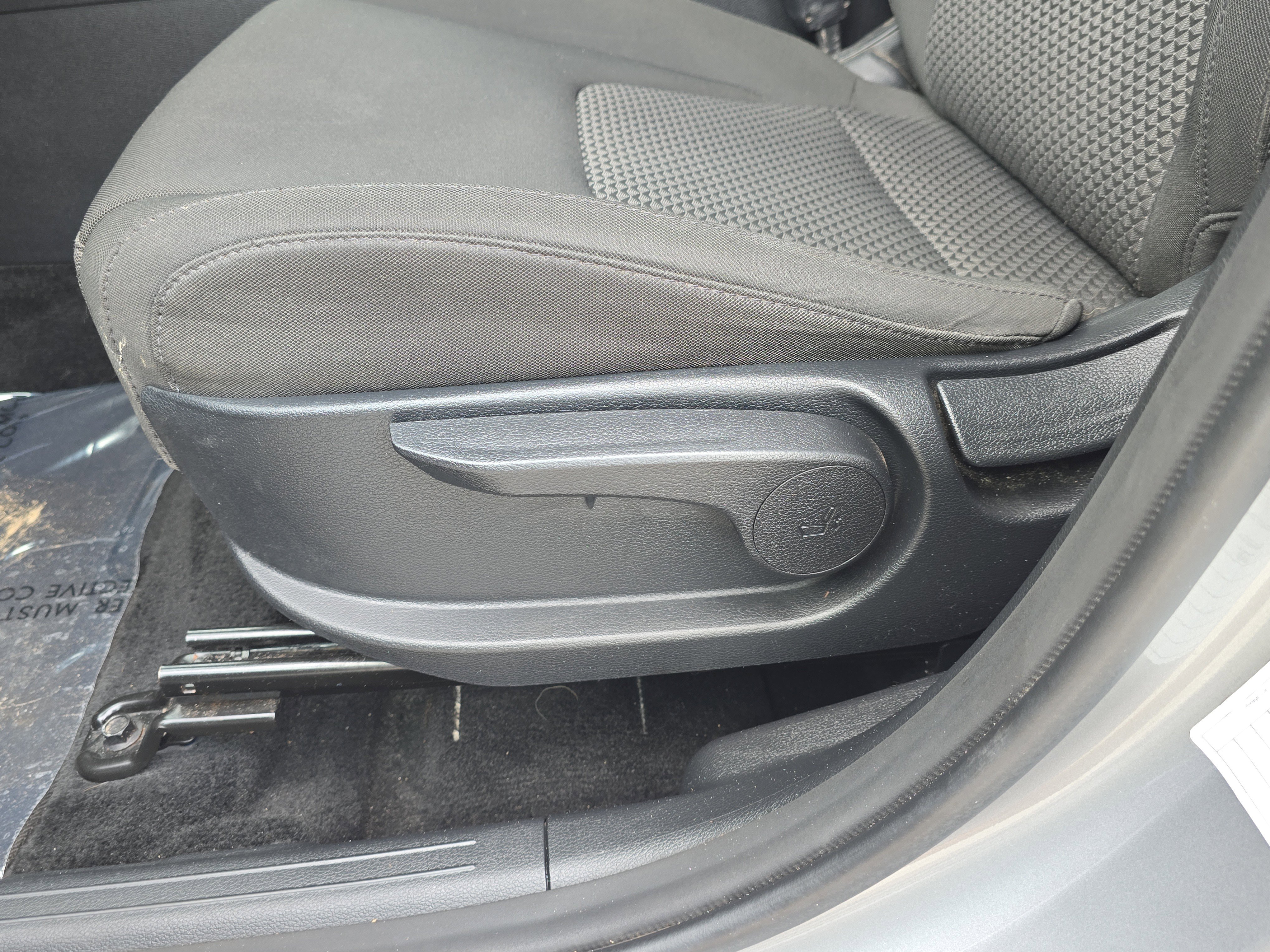 Certified Used 2024 Steel Gray Kia LX image 20
