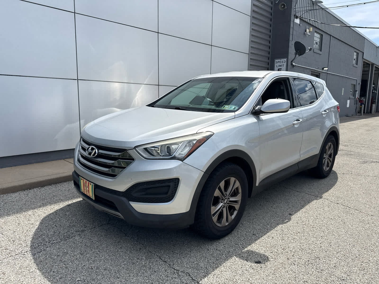 Used 2015 Sparkling Silver Hyundai  image 1