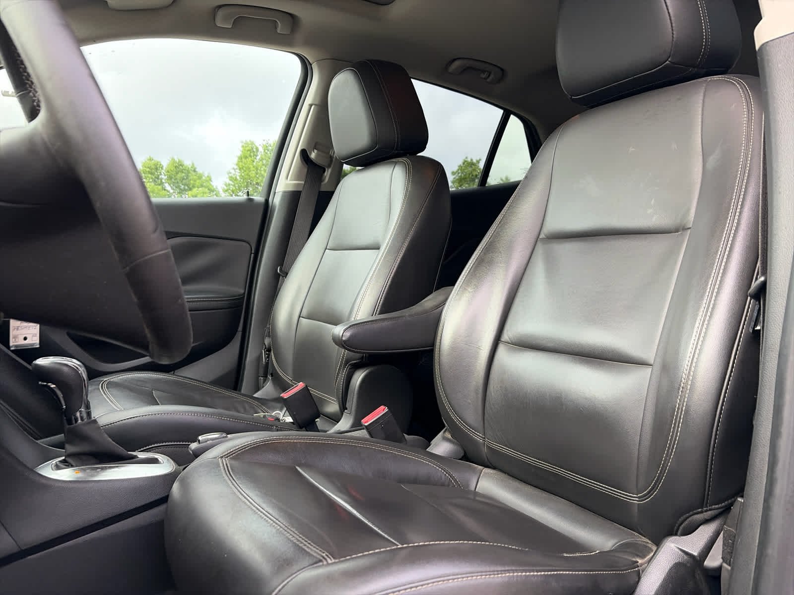 Used 2014 Brilliant Blue Metallic Buick Leather image 5