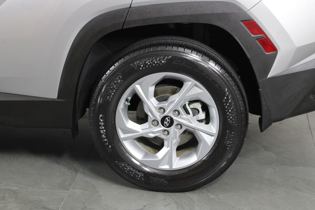 Certified Used 2023 Silver Hyundai SE image 15